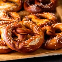 Brezel Bread -Food Series Store AdobeStock 206844876