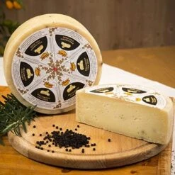 Pecorino Aged With Pepper - Il Forteto