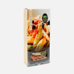 Tricolor Leaves Pasta - Spinach And Tomatoes